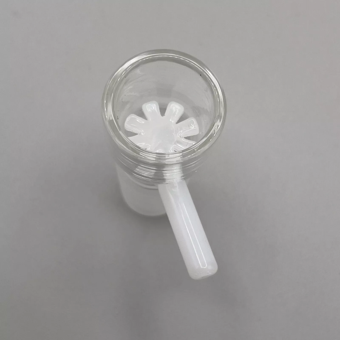 18MM STAR SNOWFLAKE HONEYCOMB GLASS SCREEN BUILT IN BOWL.